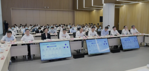 搶占數(shù)字新賽道，掌握發(fā)展主動權(quán)——李強部署推進經(jīng)濟數(shù)字化轉(zhuǎn)型與應用軟件服務